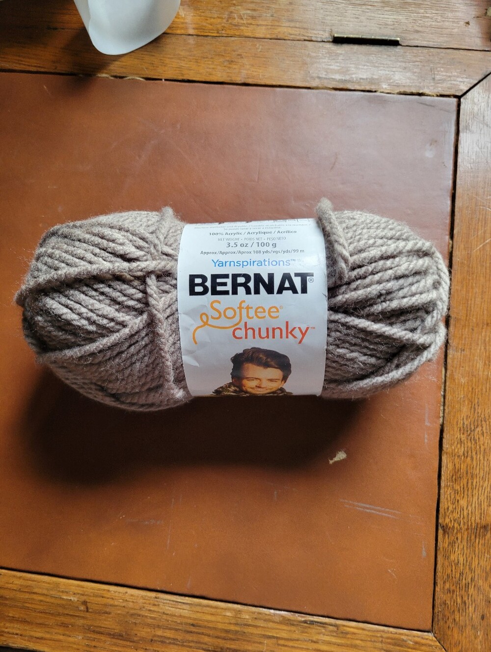 New Bernat softee chunky Taupe Grey yarn. 3.5 oz/skein.